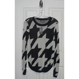 Belle by Belldini Womens Gold Shoulder Buttons Sweater in Black/White Small $80